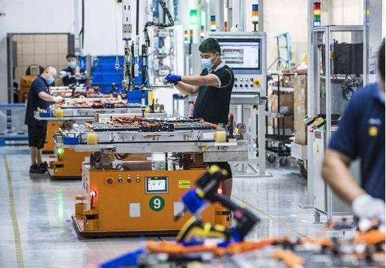 工廠建起來了，工人卻不好招了 為何國內工廠與外企招工狀況截然相反？
